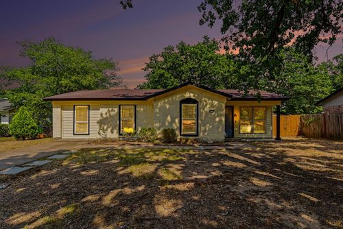 3104 Forestdale Ln, Balch Springs, TX, 75180-1910 | Card Image