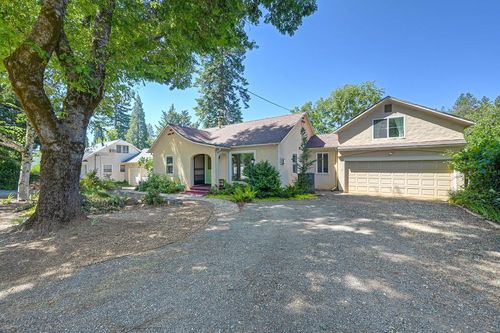 10524 Alta St, Grass Valley, CA, 95945-5506 | Card Image