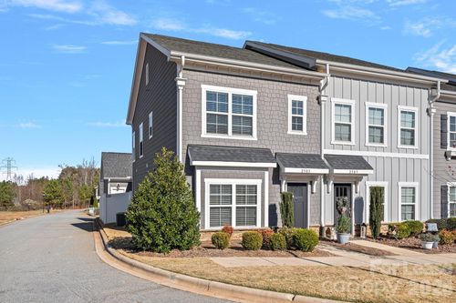 2503 Gallery Dr, Denver, NC, 28037-9262 | Card Image