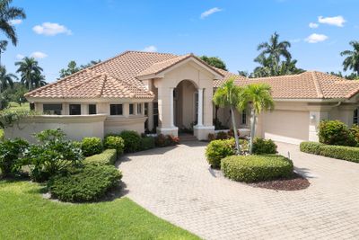 530 Harbour Drive, House other with 5 bedrooms, 4 bathrooms and null parking in Naples FL | Image 1