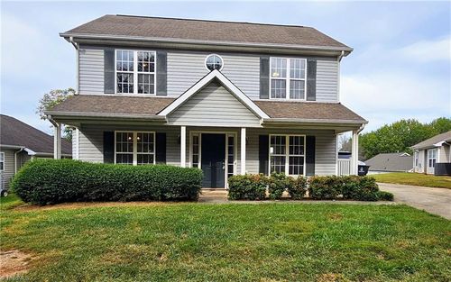 165 Cameron Way Cir, Winston Salem, NC, 27103-5943 | Card Image