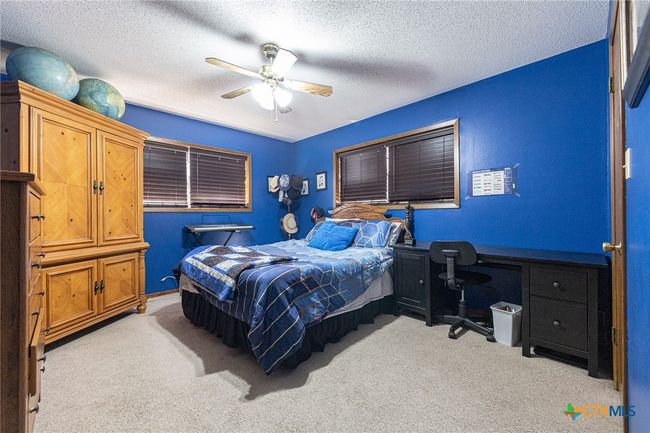 911 S Peck St, House other with 3 bedrooms, 2 bathrooms and null parking in Shiner TX | Image 20