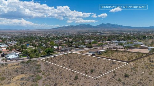 3957 N Harvard St, Kingman, AZ, 86409-6917 | Card Image