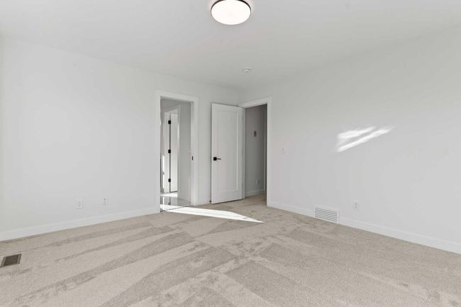 271 Kinniburgh Loop, House other with 4 bedrooms, 3 bathrooms and 4 parking in Chestermere AB | Image 39