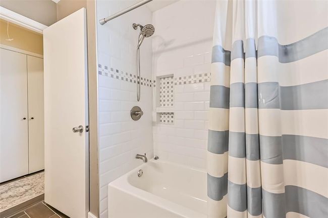 18210 Point Lookout Dr, House other with 3 bedrooms, 2 bathrooms and 2 parking in Houston TX | Image 24