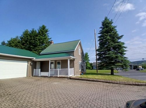 837 Main Street, Madawaska, ME, 04756 | Card Image