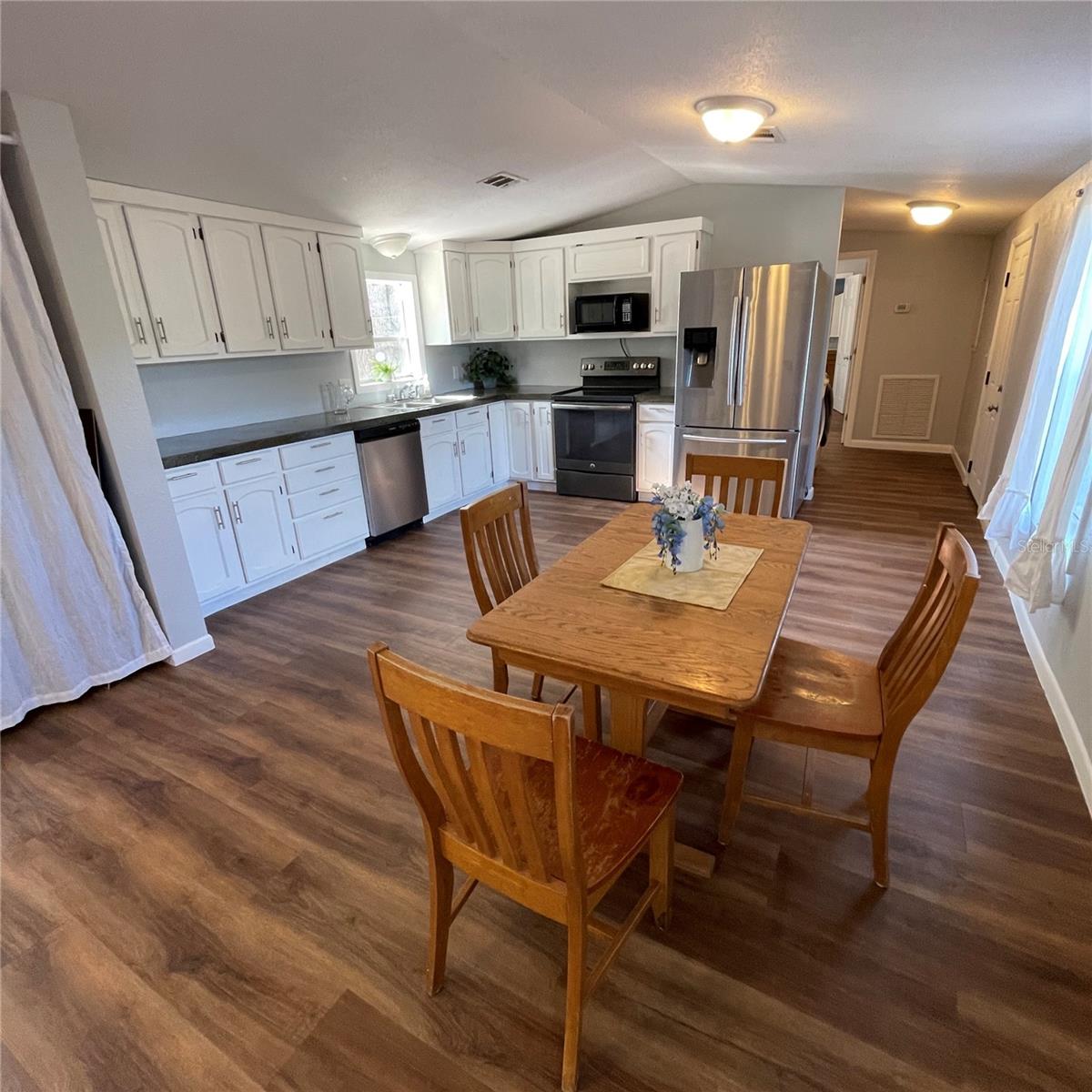Residential in BRONSON 4