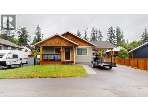 230 303rd Ave, Kimberley, BC, V1A3G5 | Card Image
