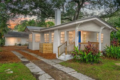 211 W Hilda Street, House other with 3 bedrooms, 3 bathrooms and null parking in Tampa FL | Image 1