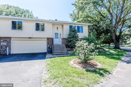 546 98th Ave Ne, Blaine, MN, 55434-1353 | Card Image