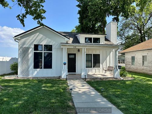216 E Plum St, Doniphan, NE, 68832 | Card Image