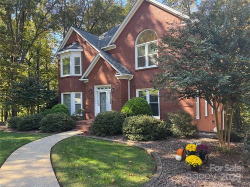 3875 Deer Run Dr Ne, Conover, NC, 28613-9007 | Card Image