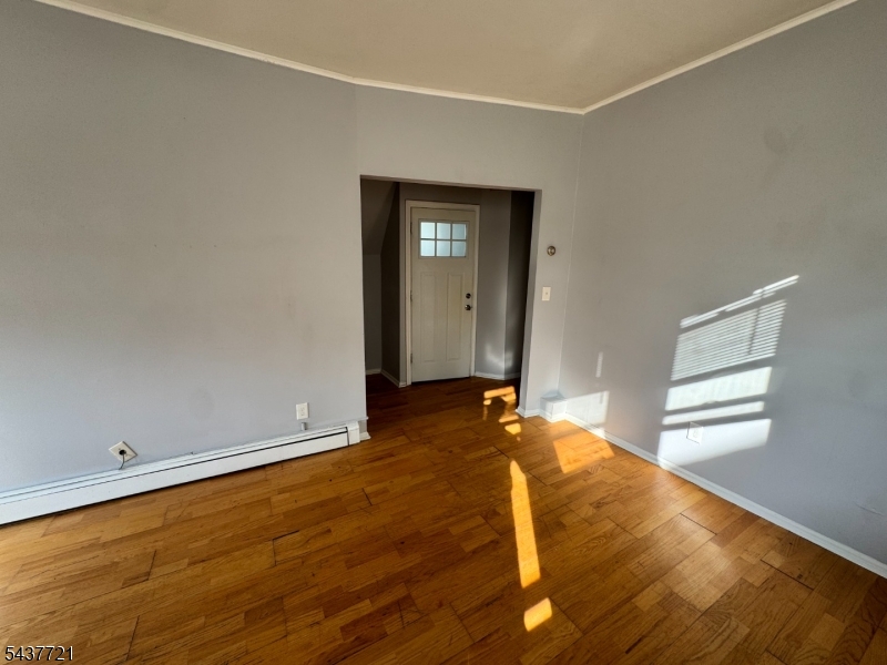 Residential Lease in Linden City 4