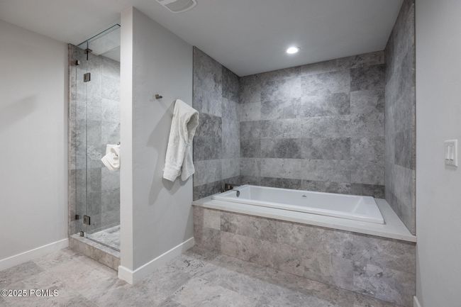 6379 Golden Bear Loop W, Home with 4 bedrooms, 5 bathrooms and null parking in Park City UT | Image 31