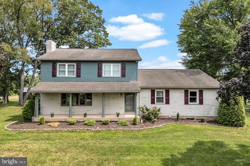 901 Butter Rd, DOVER, PA, 17315-2703 | Card Image