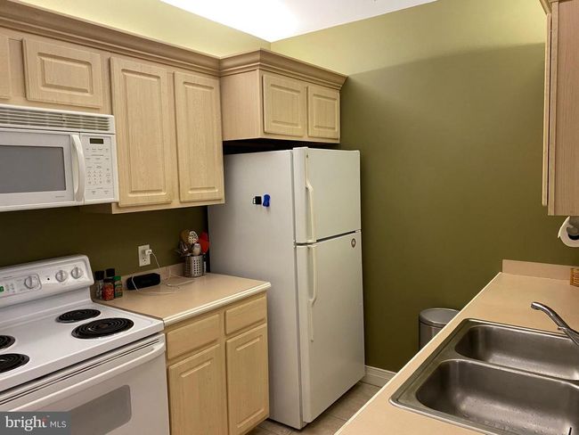 APT-910 - 1600 Arch St, Condo with 0 bedrooms, 1 bathrooms and null parking in PHILADELPHIA PA | Image 6