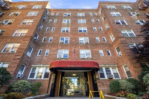 f2-63-61 99th St, Rego Park, NY, 11374-2453 | Card Image