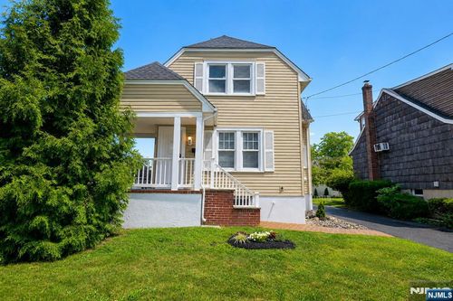 328 Mayhill St, Saddle Brook, NJ, 07663-4641 | Card Image