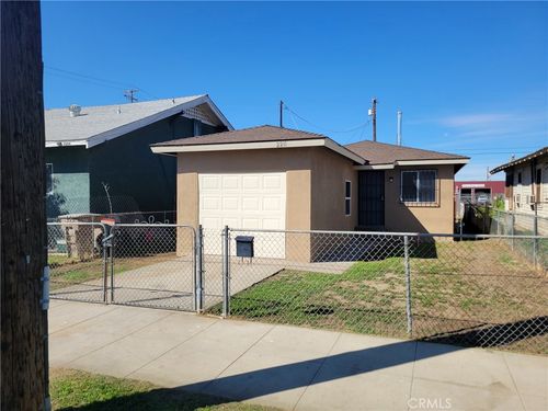 2211 O, Bakersfield, CA, 93301 | Card Image