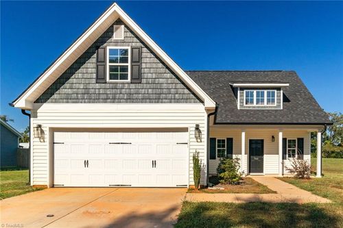 703 Deadmon Rd, Mocksville, NC, 27028-5145 | Card Image