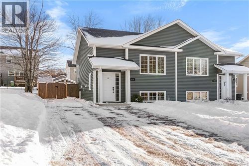 125 Belle Foret St, Dieppe, NB, E1A9E6 | Card Image