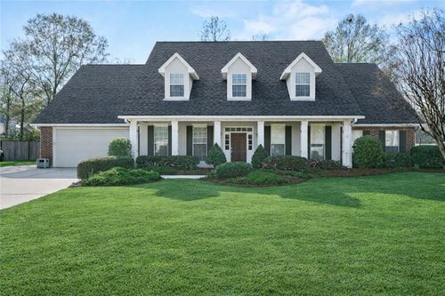 1303 Woodmere Dr, Mandeville, LA, 70471-7457 | Card Image