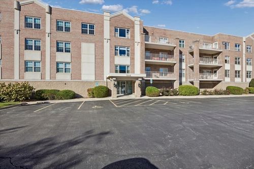 103-1200 S Prospect Ave, Elmhurst, IL, 60126-5644 | Card Image