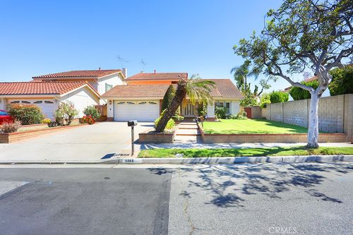 9888 Hamilton Ave, Fountain Valley, CA, 92708-5118 | Card Image