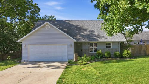 130 Hemlock Ct, Hollister, MO, 65672-6001 | Card Image