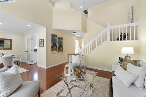 313 Camino Arroyo E, Danville, CA, 94506-6201 | Card Image