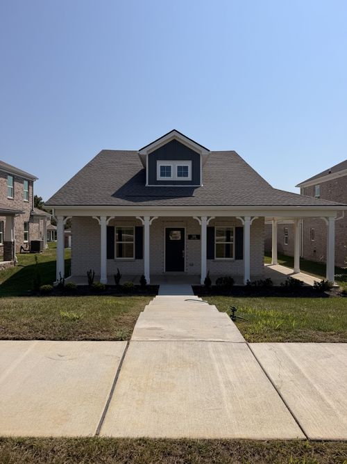 318 Aspen Aly, Mount Juliet, TN, 37122-4890 | Card Image