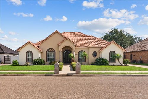 2401 W Rhin Dr, Edinburg, TX, 78539-3132 | Card Image