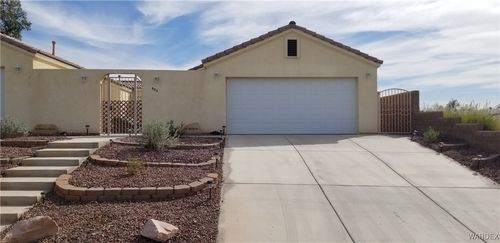 652 Holly St, Bullhead City, AZ, 86442-6246 | Card Image