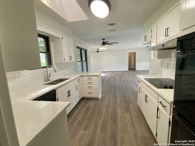 749 Windrock Dr, House other with 3 bedrooms, 2 bathrooms and null parking in Windcrest TX | Image 17