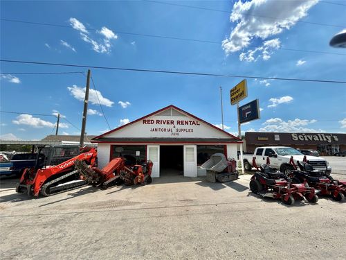 2818 E Highway 82, Gainesville, TX, 76240-7306 | Card Image