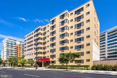104-2141 I St Nw, WASHINGTON, DC, 20037-2323 | Card Image