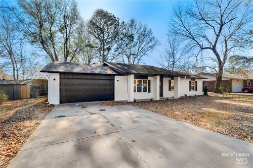 2806 Highland Dr, Rogers, AR, 72756-3120 | Card Image