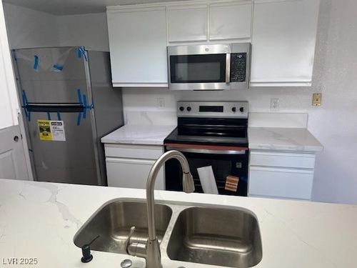 apt-3093-3550 Bay Sands Dr, Laughlin, NV, 89029-1313 | Card Image