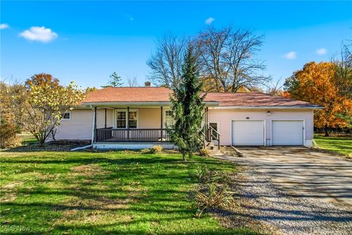 718 State Route 7 Ne, Brookfield, OH, 44403-9676 | Card Image