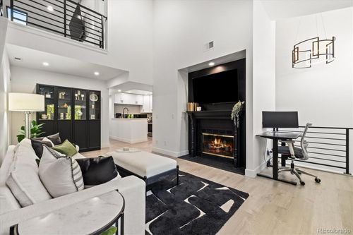 apt-205-170 S Jackson St, Denver, CO, 80209-3195 | Card Image