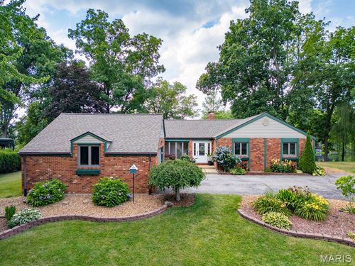 44 Matterhorn Dr, Glen Carbon, IL, 62034-1317 | Card Image