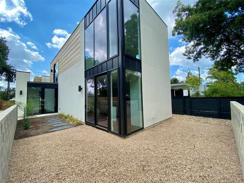 a-1905 Riverview St, Austin, TX, 78702-5526 | Card Image