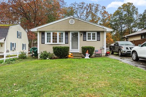 21 Riverview Ave, Smithfield, RI, 02917-1723 | Card Image