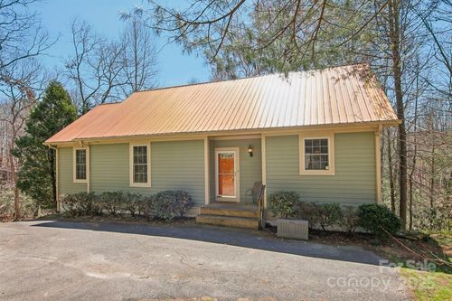 25 Sunset View Dr, Horse Shoe, NC, 28742-7764 | Card Image