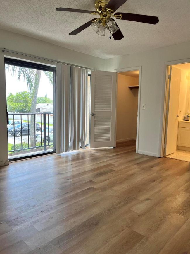 4204 Waterview Cir, Condo with 2 bedrooms, 3 bathrooms and null parking in Palm Springs FL | Image 28