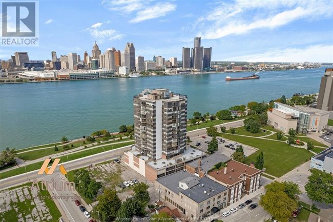 1701 - 515 Riverside Dr W, Condo with 2 bedrooms, 3 bathrooms and null parking in Windsor ON | Image 33