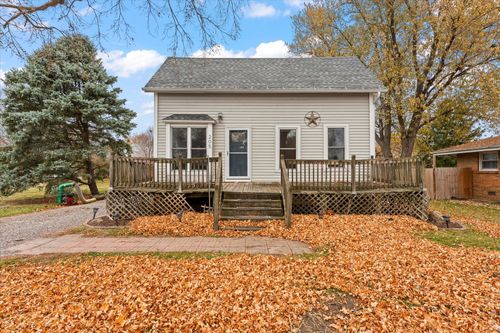 205 E South St, Mansfield, IL, 61854-6742 | Card Image