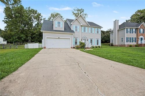 1532 Ballard Ct, Kernersville, NC, 27284-7938 | Card Image