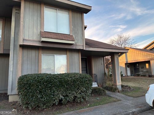 146 Stoneridge Dr, Warner Robins, GA, 31088-8203 | Card Image