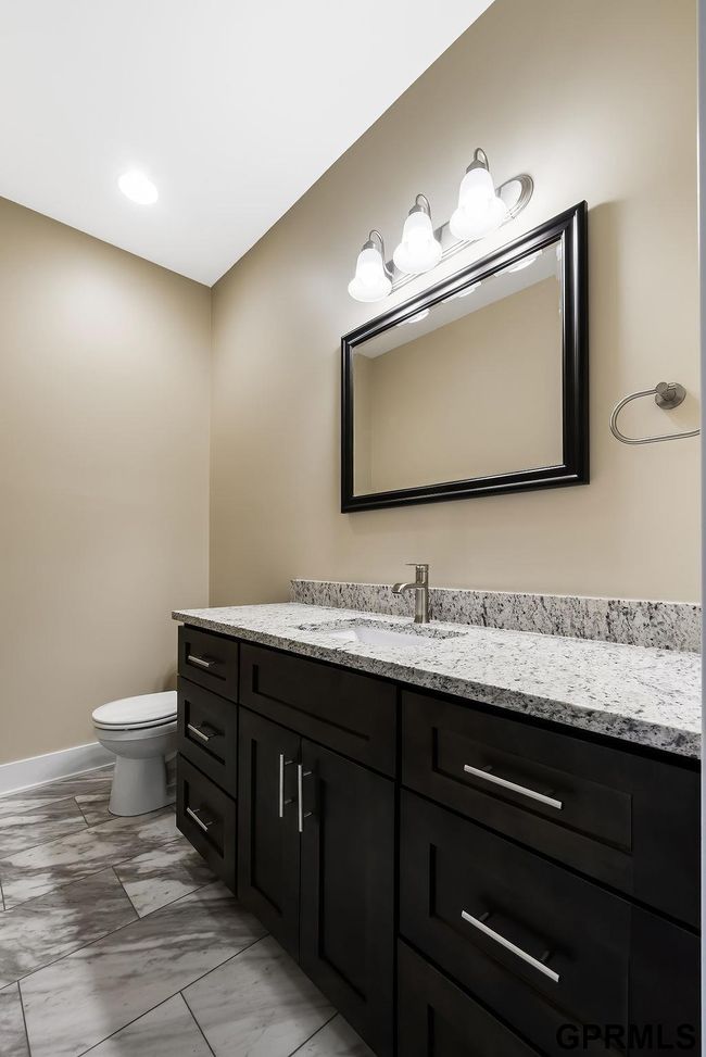 1325 Copper Mountain Dr, House other with 3 bedrooms, 3 bathrooms and 3 parking in Crescent IA | Image 25